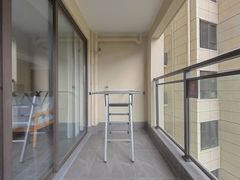 阳台-tIp9yham-0.jpg