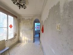 house_img