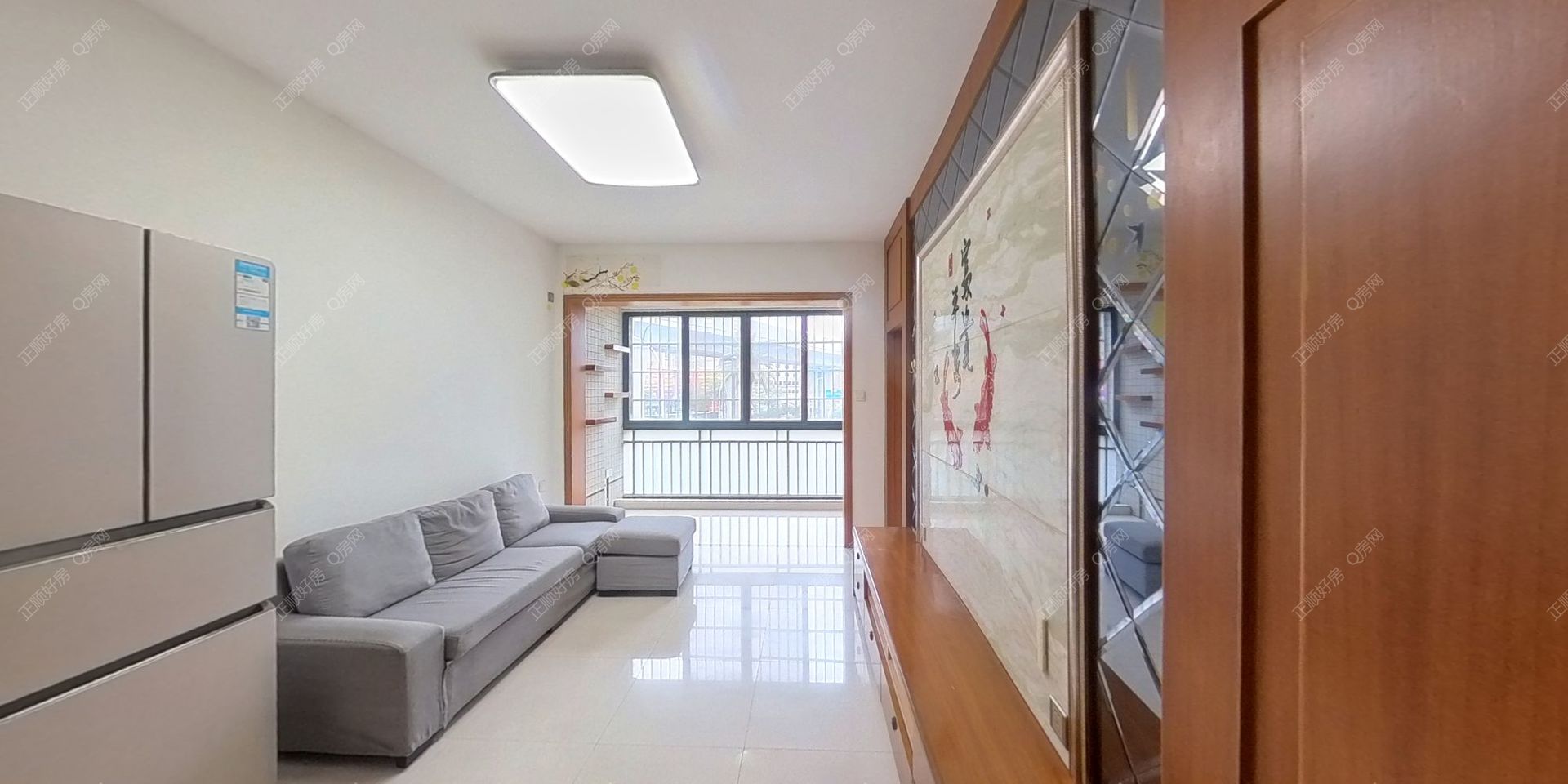 九中学区 棕榈假日 电梯2房 东南向 少有带平台