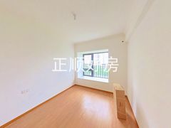 卧室-ZkY23X1m-0.jpg