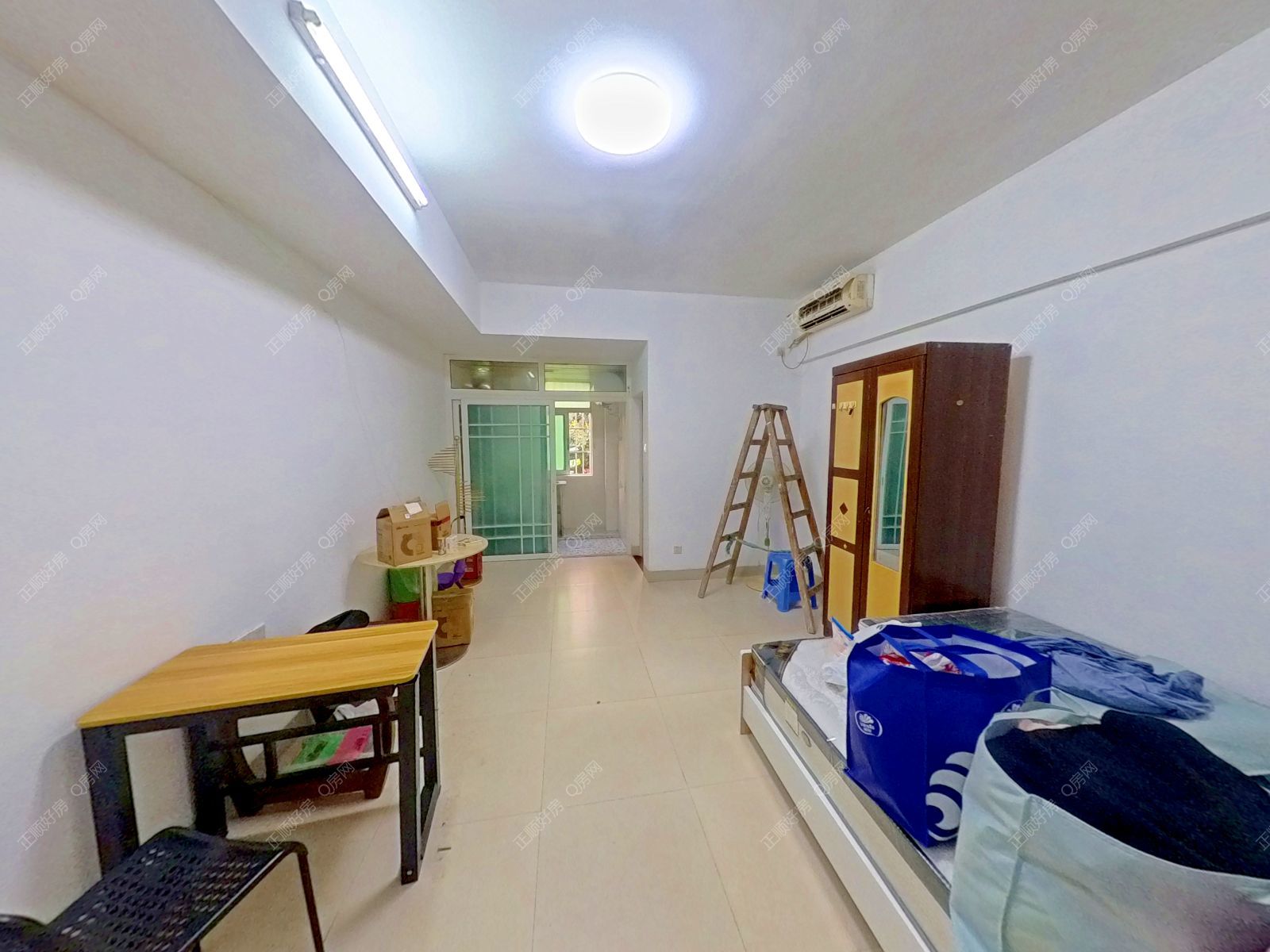 珠海小美居卧室照片_ 华发商都对面 1房急租 靠近北山市场 租1400元