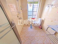卫生间-8LXeYove-0.jpg