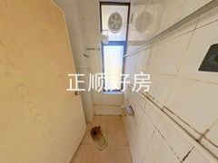 卫生间-8YtXtRDz-0.jpg