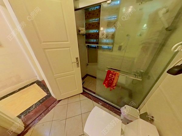 卫生间-LLLDHoTX-0.jpg