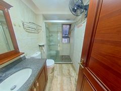 卫生间-NzE23pBV-0.jpg