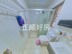 卫生间-XSYAGExk-0.jpg