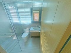 卫生间-gsktBAxx-0.jpg