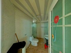 卫生间-hmJzjrvL-0.jpg
