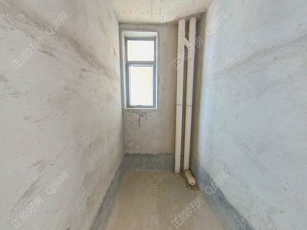 卫生间-iqHjsdNs-0.jpg