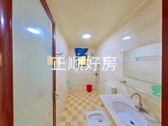 卫生间-iyypW7BA-0.jpg