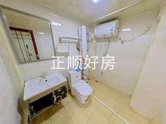 卫生间-q8RSzXj4-0.jpg
