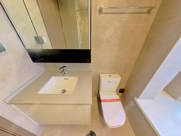 卫生间-tKsNkYLT-0.jpg