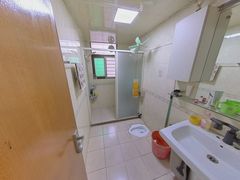 卫生间-vXNewslT-0.jpg