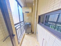 阳台-Os4wMLvC-0.jpg
