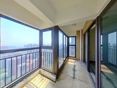 阳台-Uc6ZG2fT-0.jpg