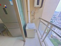 阳台-llcsWhTa-0.jpg