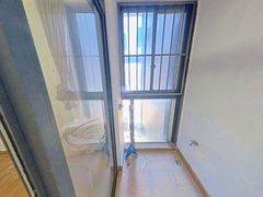 阳台-qFhe6u6E-0.jpg