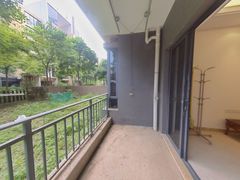 阳台-qfXWoZKY-0.jpg