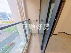 阳台-qo2VGskP-0.jpg