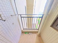 阳台-ygcS5JmC-0.jpg