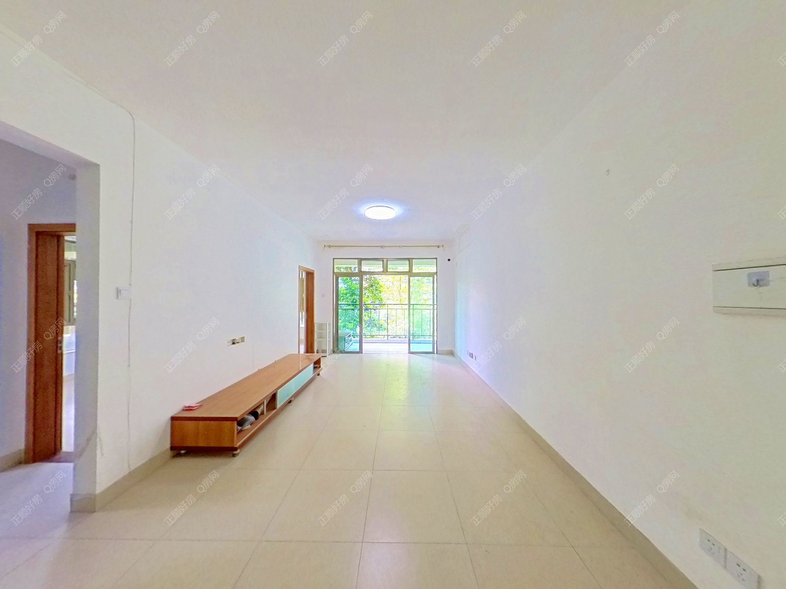 岭秀城 2房2厅1卫  75.65平