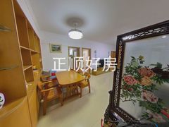 餐厅-ZgVO7p5F-0.jpg