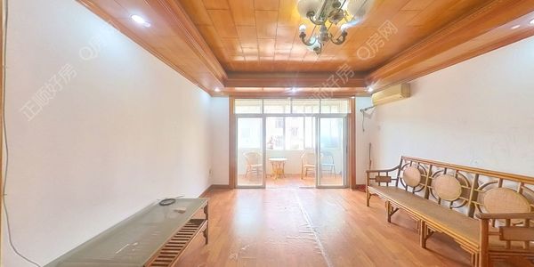 沿河小区3室2厅2卫在售房源图片