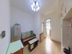 house_img