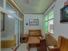 house_img