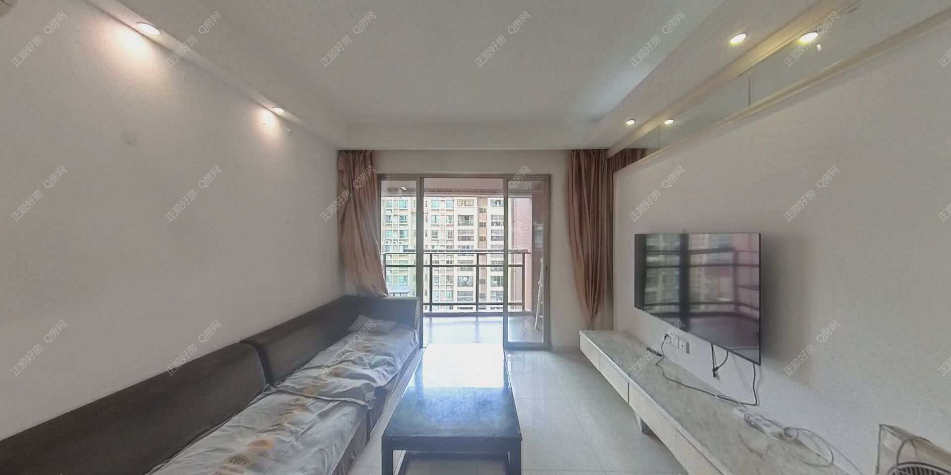 前山 华业香庄 精装两房出租 家电齐全 生活方便