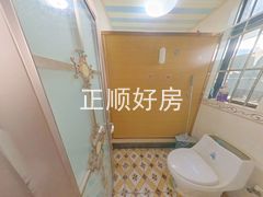 楼上卫生间