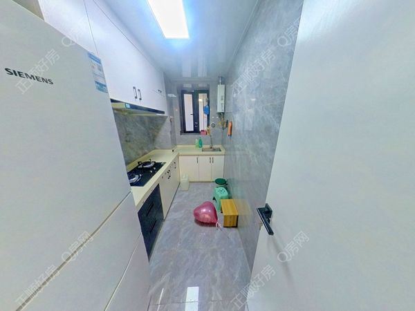 厨房