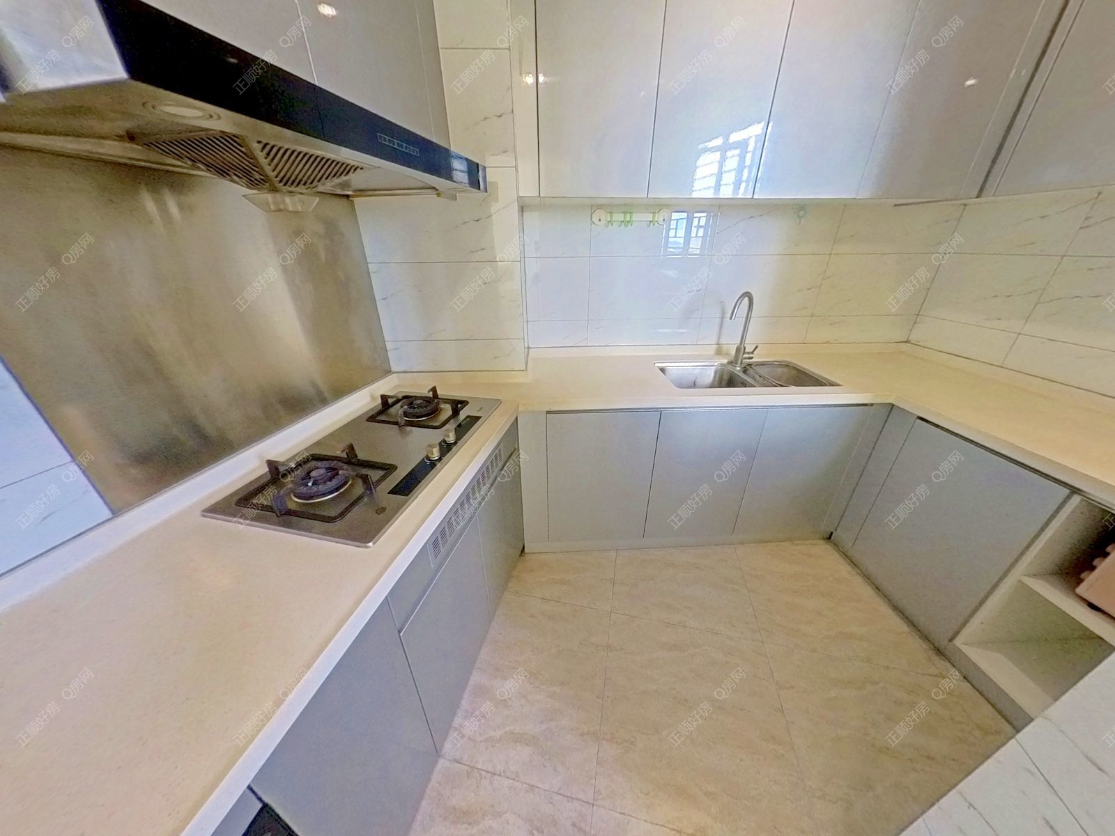 珠海中海左岸岚庭厨房照片_金湾 中海左岸岚庭 103.34㎡ 3房2厅 南北向