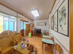 house_img