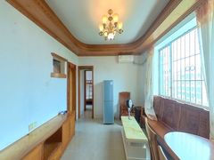 house_img