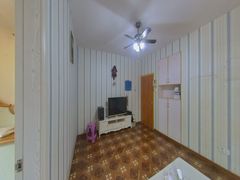 house_img