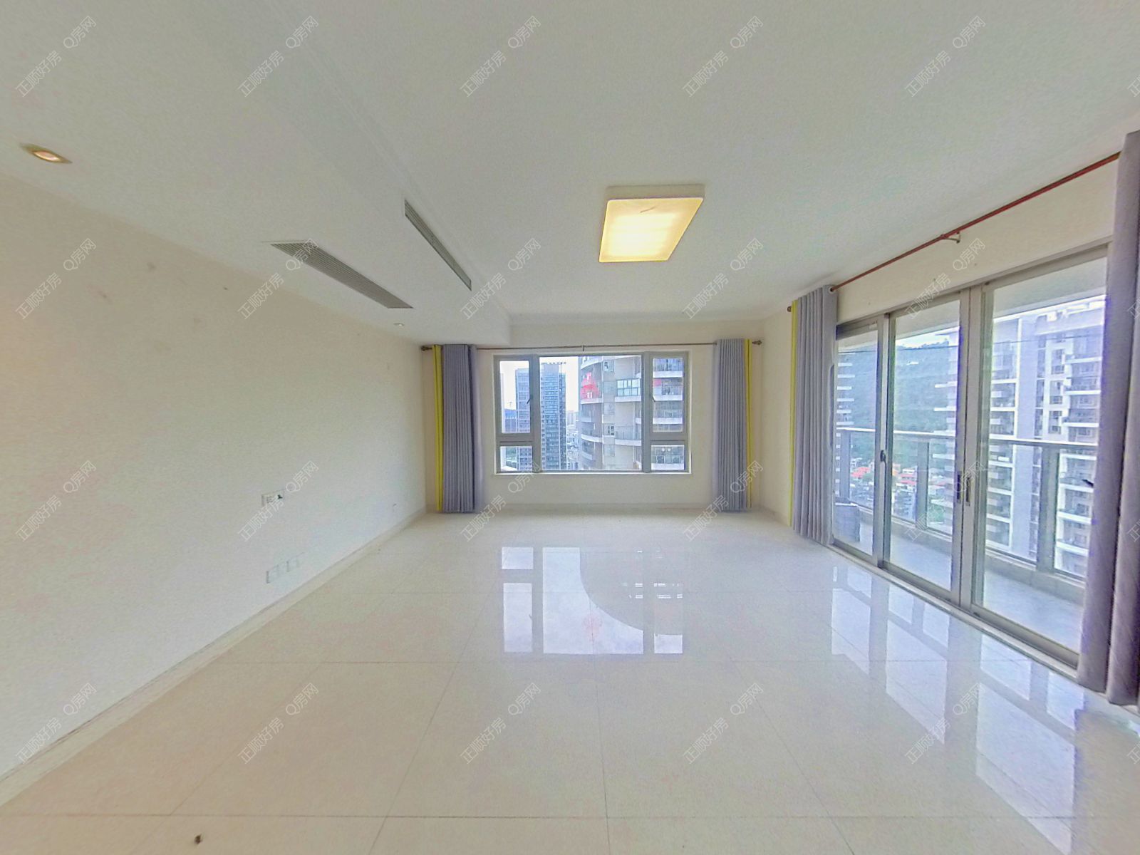 拱北 格力广场小区中间南北通单边位4房山景园景