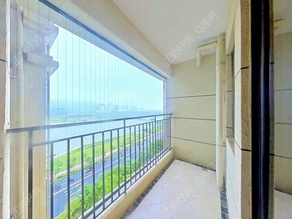 阳台-oPwU95ZF-0.jpg