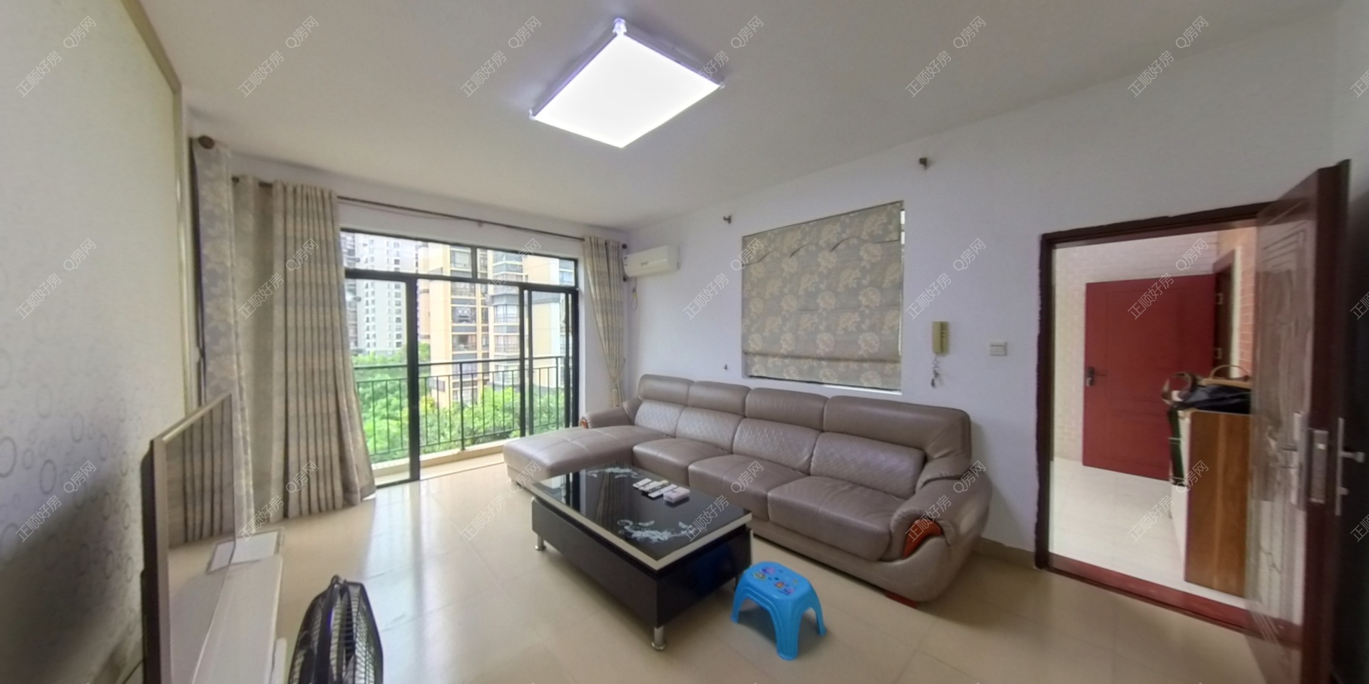 湖星水岸华庭 4房2厅4卫 高档 196.52平