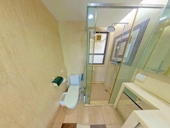 卫生间-Ajjq5Lsm-0.jpg