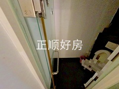 卫生间-QjSDLli5-0.jpg