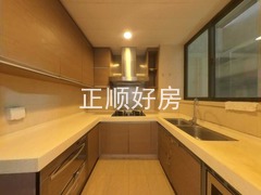 厨房