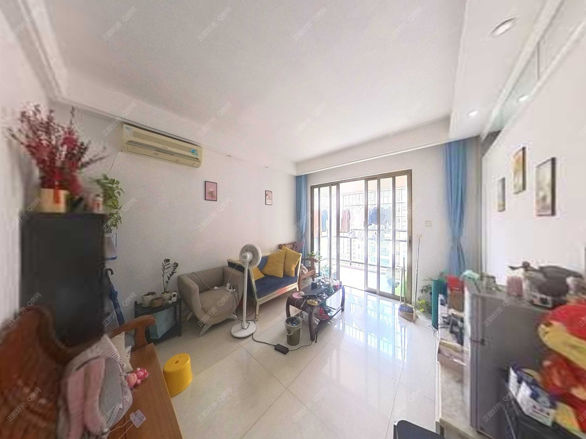 华业香庄 厅出大阳台朝南 业主诚心出售