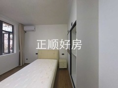 进门正对的2号房