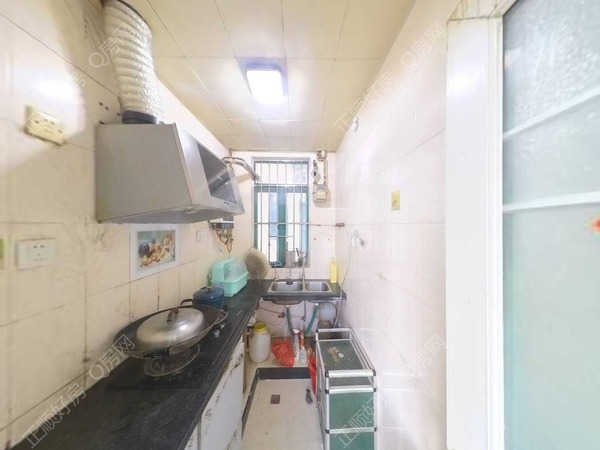 厨房