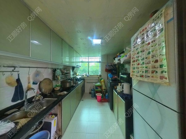 厨房