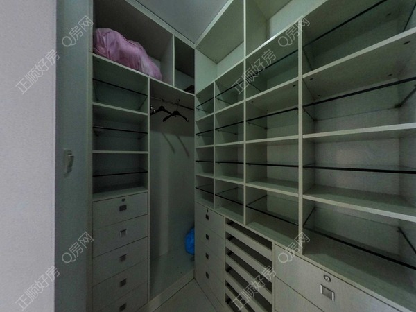衣帽间