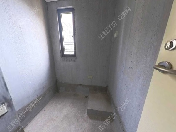 正顺好房 - 斗门 华发又一城 142.43㎡ 4房2厅 南北通双阳台 看全河景,总价118.00万 面积142.43平方 建筑年代2020年