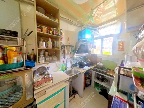 厨房