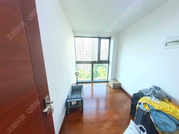 正顺好房 - 金湾 中航花园 140㎡ 4房2厅 南向,南北通看园景,总价250.00万 面积140.00平方 建筑年代2016年